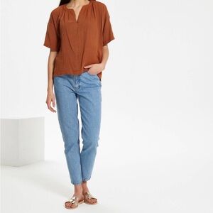 Xirena V neck gauze cotton top